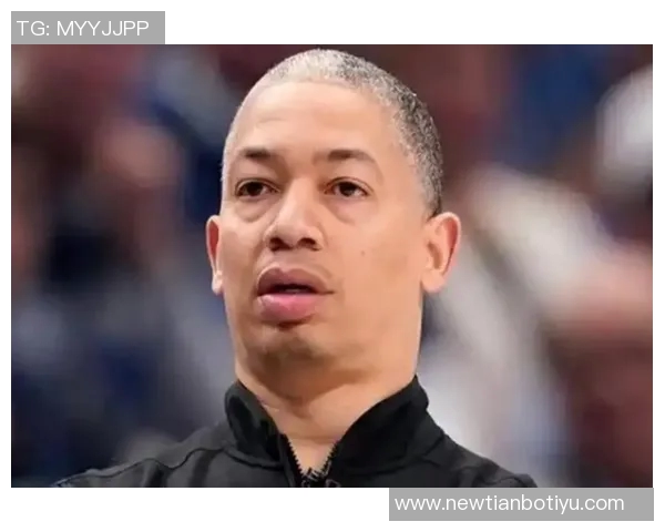 泰伦卢透露比尔因背部受伤缺席比赛原因分析